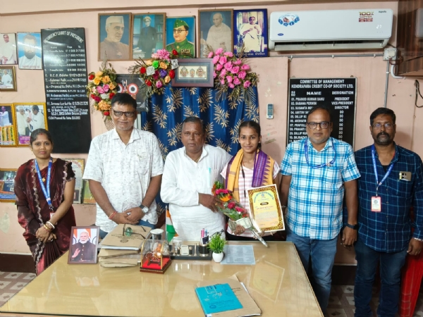 ଯୋଗାଦ୍ୱାରା ମାନସିକ ଦୁଶ୍ଚିନ୍ତା ଦୂର ହୋଇଥାଏ   ଯୋଗ ବାଳିକାଙ୍କୁ