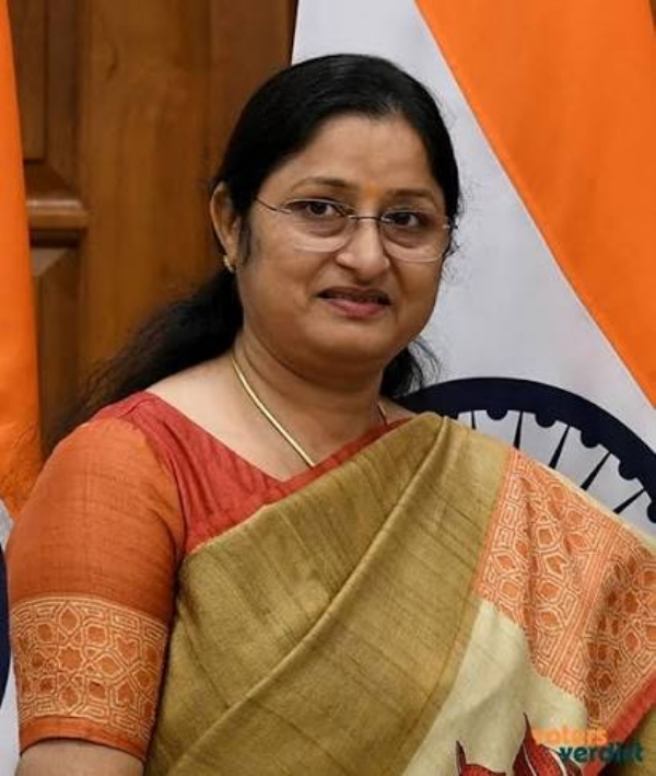 महिला एवं बाल विकास मंत्री अन्नपूर्णा देवी