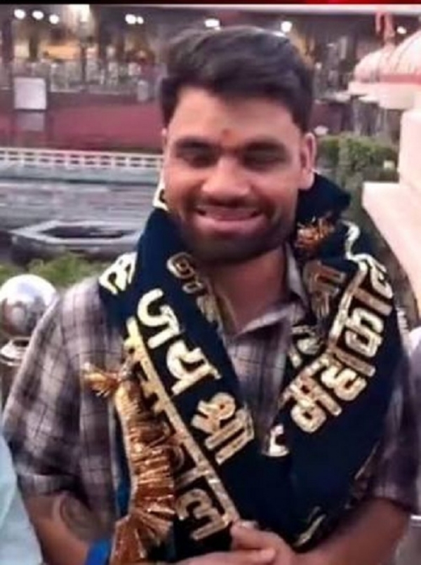 भस्म आरती में रिंकू सिंह ने किए बाबा महाकाल के दर्शन