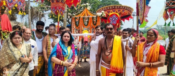 ଶୋଭାଯାତ୍ରା ଶୋଭାଯାତ୍ରା