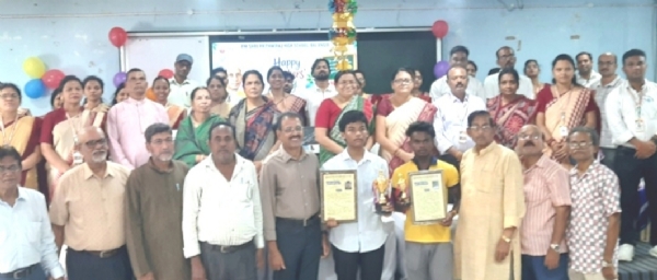 ପୃଥିରାଜ ହାଇସ୍କୁଲ ୧୯୭୭ ବ୍ୟାଚ ପକ୍ଷରୁ ଗୁରୁ ଦିବସ ପାଳିତ ପୃଥିରାଜ ହାଇସ୍କୁଲ ୧୯୭୭ ବ୍ୟାଚ ପକ୍ଷରୁ ଗୁରୁ ଦିବସ ପାଳିତ