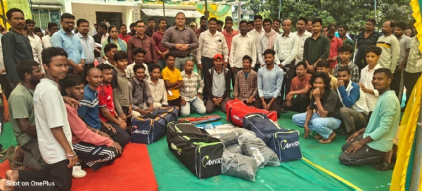 ଖଇରପୁଟରେ ଜିଲ୍ଲା ସ୍ତରୀୟ ମିଳିତ ଅଭିଯୋଗ ଶୁଣାଣି ଶିବିର ଅନୁଷ୍ଠିତ: ୫୨ଟି ଅଭିଯୋଗ ଗ୍ରହଣ, ସାମଗ୍ରୀ ବଣ୍ଟନ