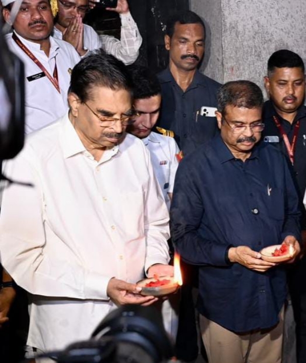 ସମ୍ବଲପୁର ବିଶ୍ୱବିଦ୍ୟାଳୟର ସମାବର୍ତ୍ତନ ସମାରୋହ : ସୁଯୋଗକୁ ଅପେକ୍ଷା ନକରି ନିଜେ ସୁଯୋଗ ସୃଷ୍ଟି କରନ୍ତୁ- ରାଜ୍ୟପାଳ ସମ୍ବଲପୁର ବିଶ୍ୱବିଦ୍ୟାଳୟର ସମାବର୍ତ୍ତନ ସମାରୋହ : ସୁଯୋଗକୁ ଅପେକ୍ଷା ନକରି ନିଜେ ସୁଯୋଗ ସୃଷ୍ଟି କରନ୍ତୁ- ରାଜ୍ୟପାଳ