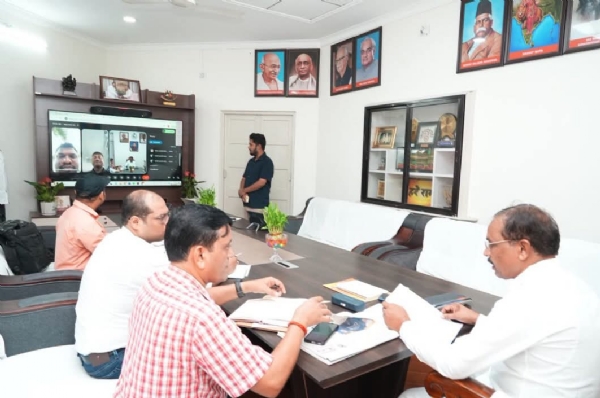 ଏମଭି-୭୯ ରେ ମିନି ବସଷ୍ଟାଣ୍ଡ ଦାବି, ମନ୍ତ୍ରୀଙ୍କ ସହ ଭିଡିଓ କନଫରେନ୍ସରେ ଆଲୋଚନା