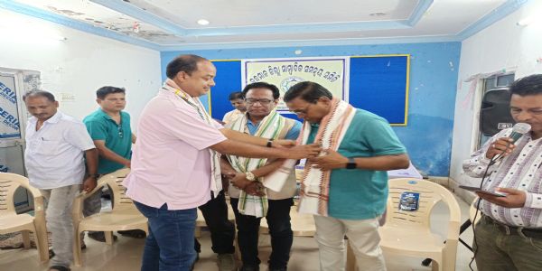 କନ୍ଧମାଳ ଜିଲ୍ଲା ସାମ୍ବାଦିକ ସମନ୍ୱୟ ସମିତିର କୋର୍ କମିଟି ବୈଠକ ଅନୁଷ୍ଠିତ, ଜିଲ୍ଲାର ସାମ୍ବାଦିକଙ୍କ ବିଭିନ୍ନ ସମସ୍ୟା ପାଇଁ କାର୍ଯ୍ୟ କରିବ ସଂଗଠନ
